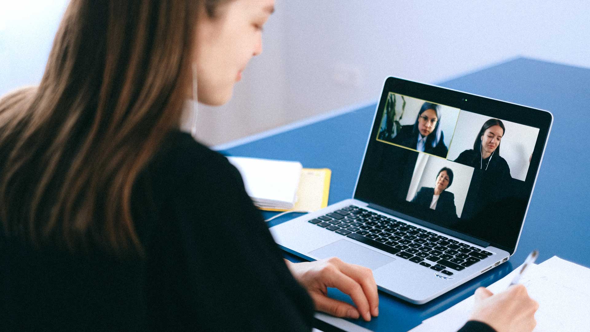 Replace Business Travel With Video Meetings In The Post COVID-19 World