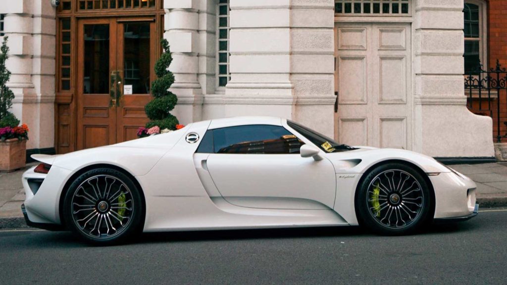 Things-You-Need-To-Know-Before-You-Rent-a-Limo-on-digitaldistributionhub