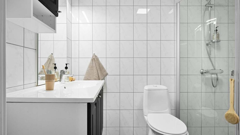 Which Key Insights Strengthen Understanding Of Bathroom Remodel Contractor Reviews Before Hiring on digitaldistributionhub