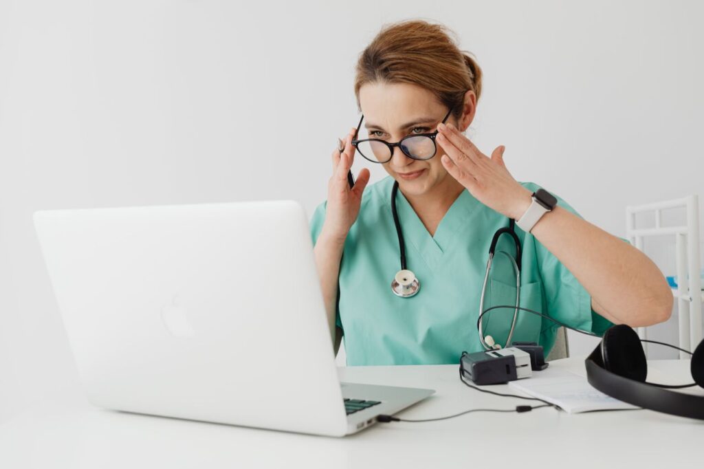Why Are IRG Edge Scrubs Online Becoming Popular Among Healthcare Workers Why Are IRG Edge Scrubs Online Becoming Popular Among Healthcare Workers (1)